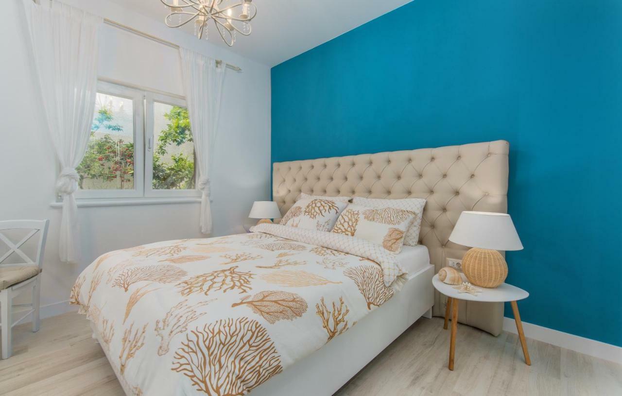 Ferienwohnung New!!! New Riva Luxury One - With Sunny Terrace & Big Garden Poreč Exterior foto